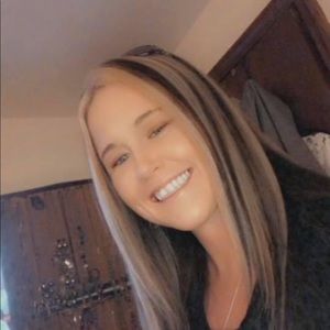 Meet your Posher, Marissa